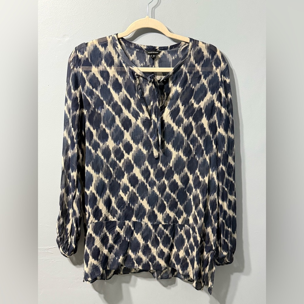 Club Monaco Silk Long Sleeve Blouse Navy and Cream Color Women’s‎ Size Medium
